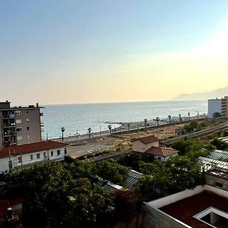 Casa Solymar Appartement Vallecrosia Buitenkant foto