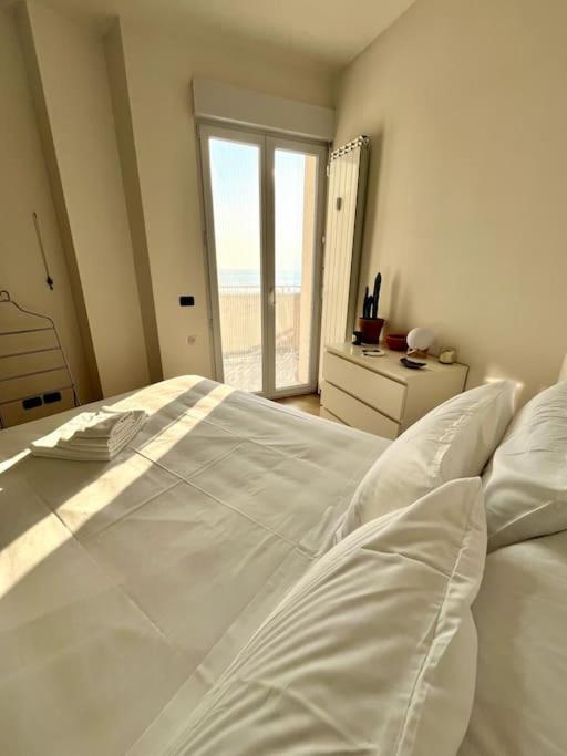 Casa Solymar Appartement Vallecrosia Buitenkant foto